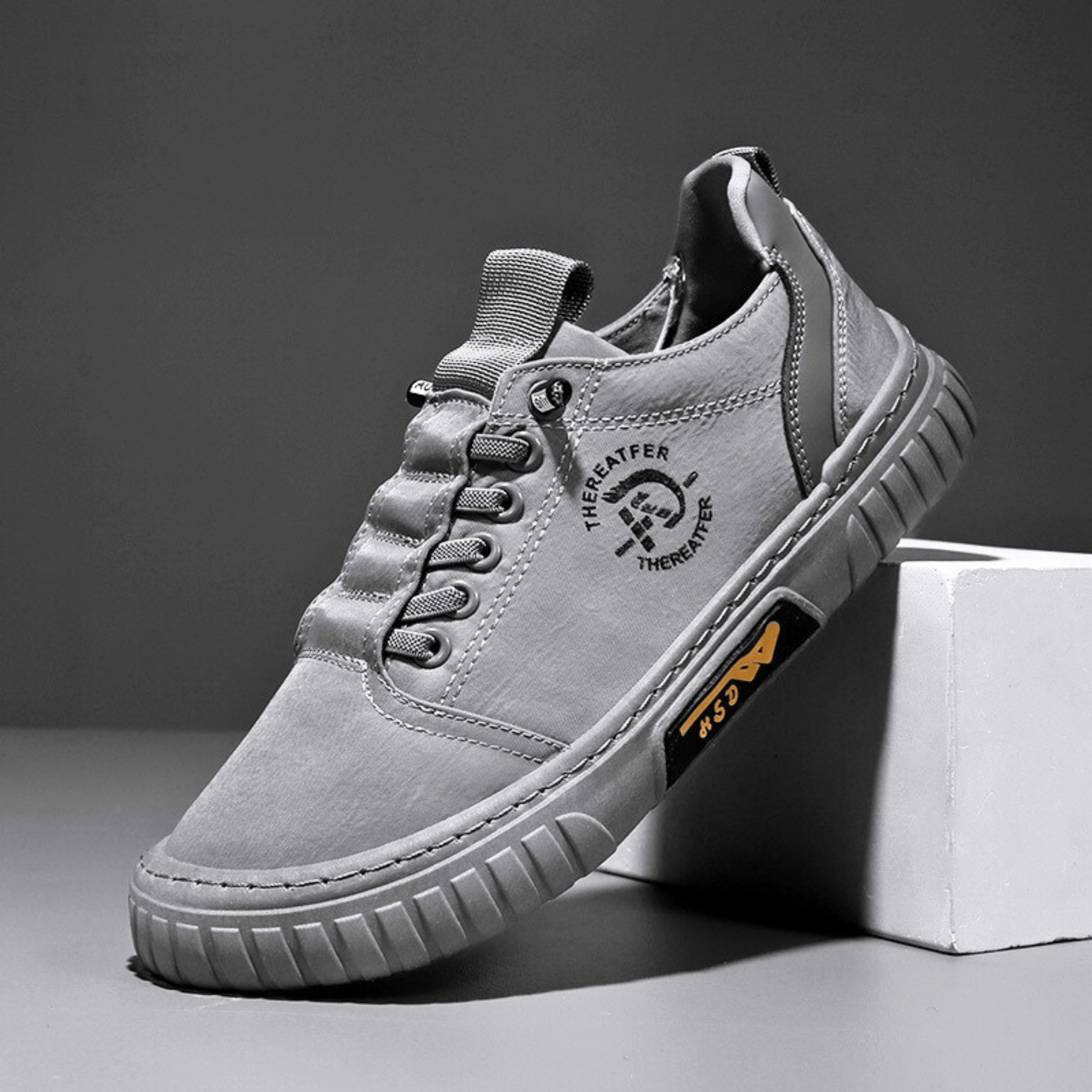 Grey / 47